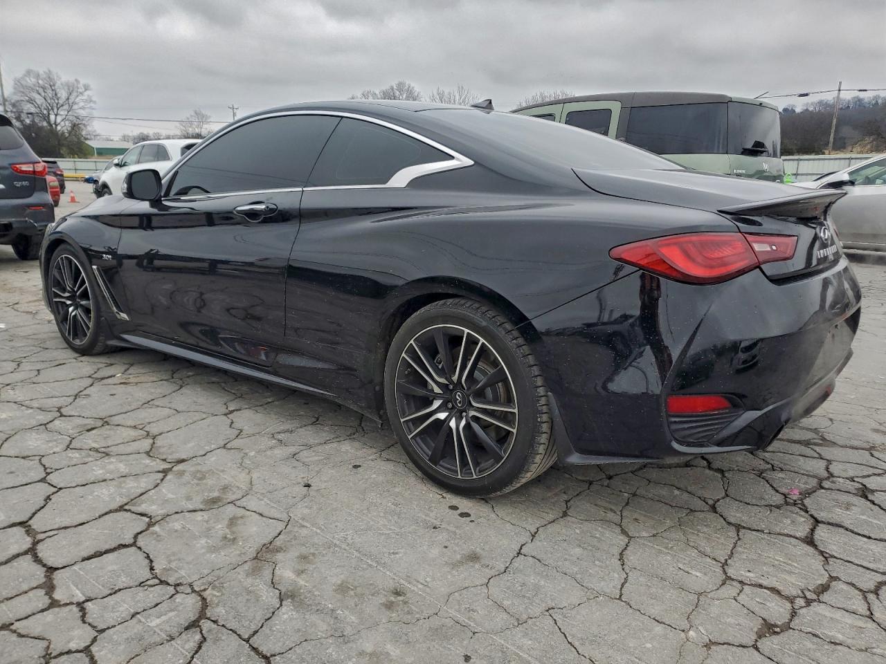 2018 Infiniti Q60 Luxe 300 - zdjęcie 2