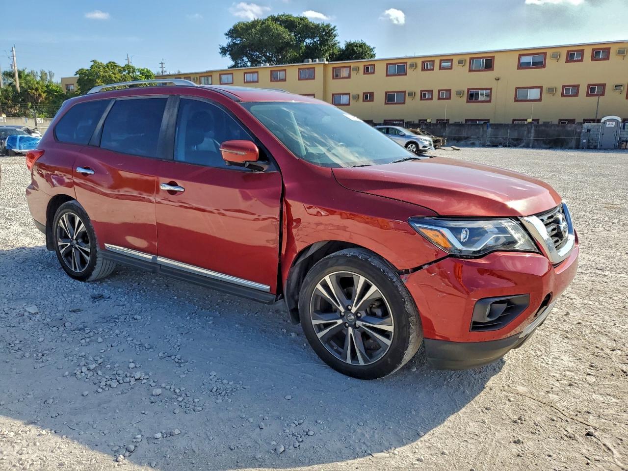 2017 Nissan Pathfinder S - zdjęcie 4