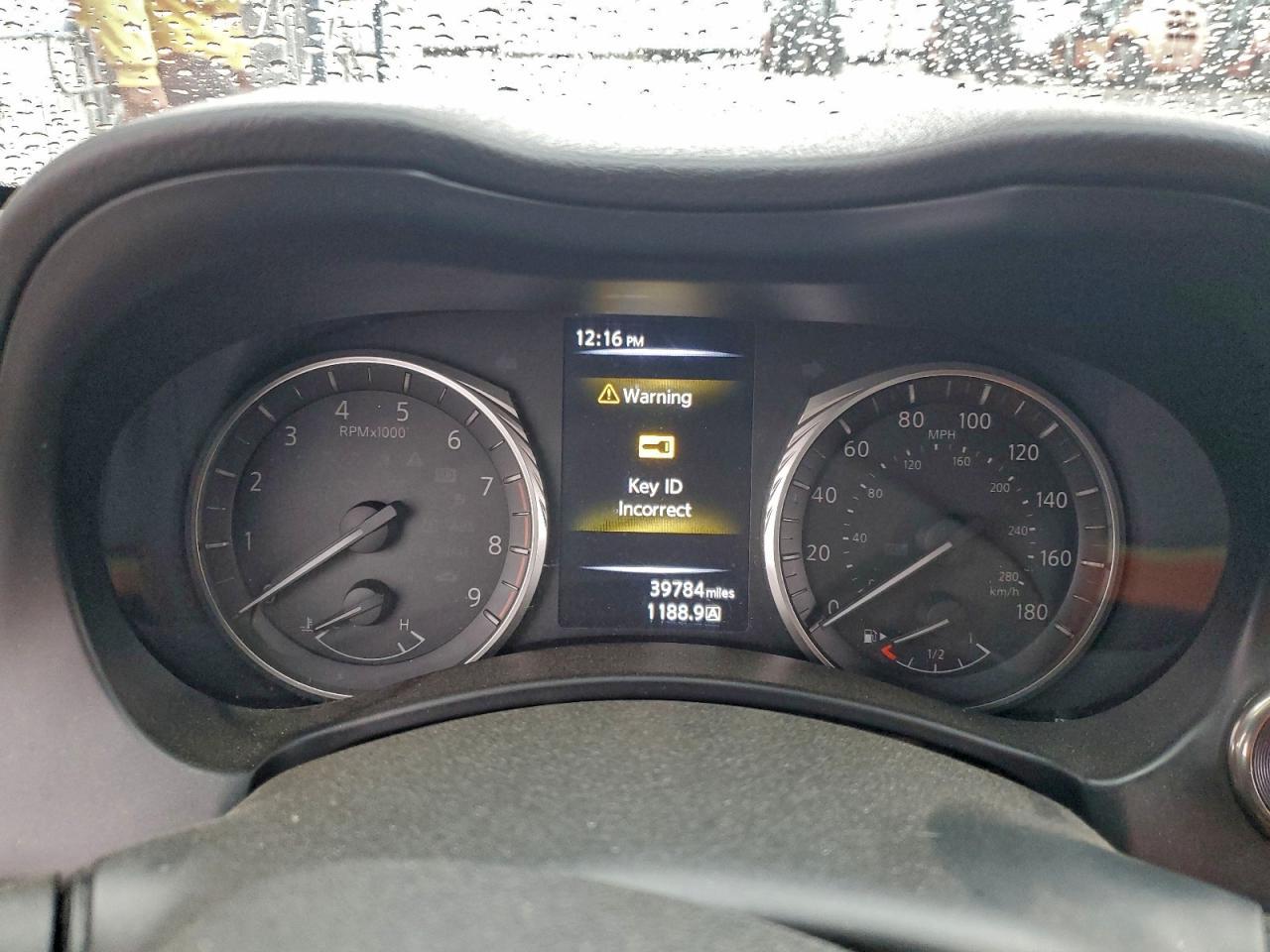2021 Infiniti Q60 Red Sport 400 - zdjęcie 9