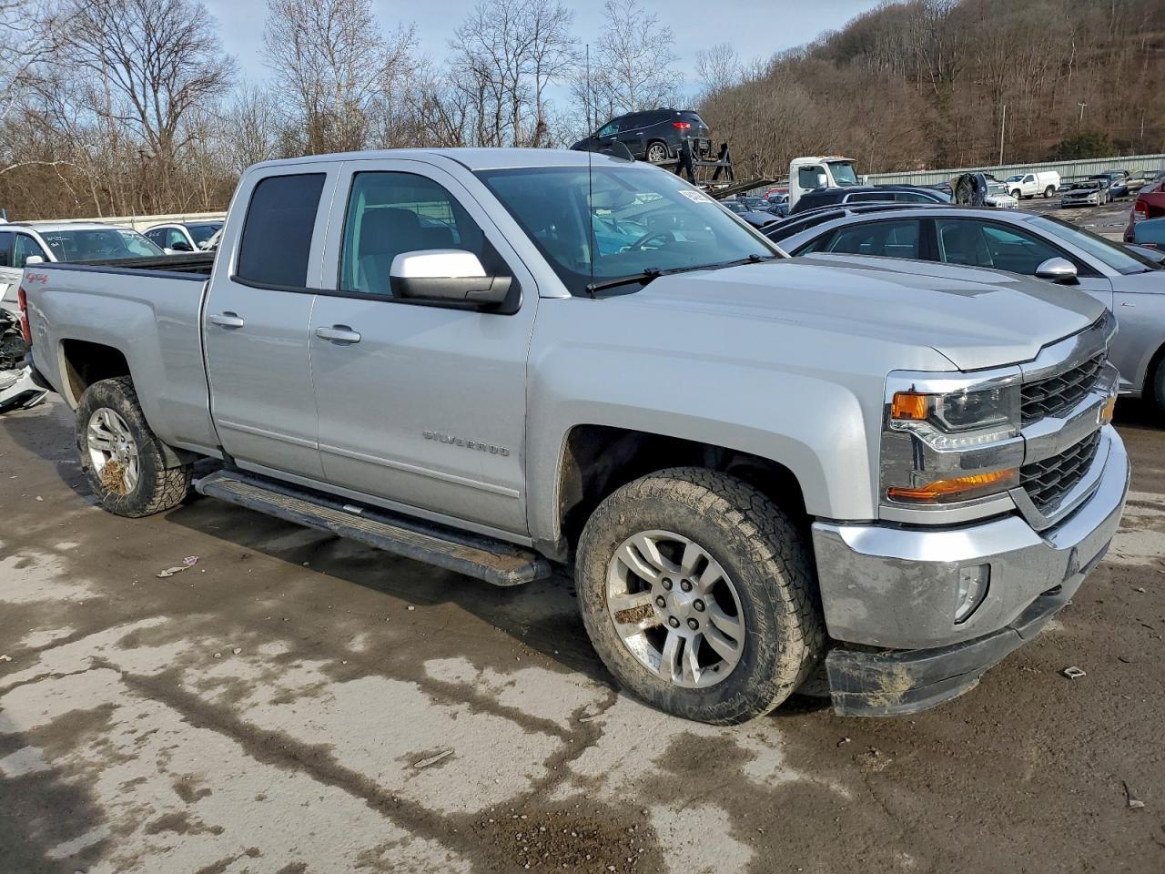 2017 Chevrolet Silverado K1500 Lt - zdjęcie 4