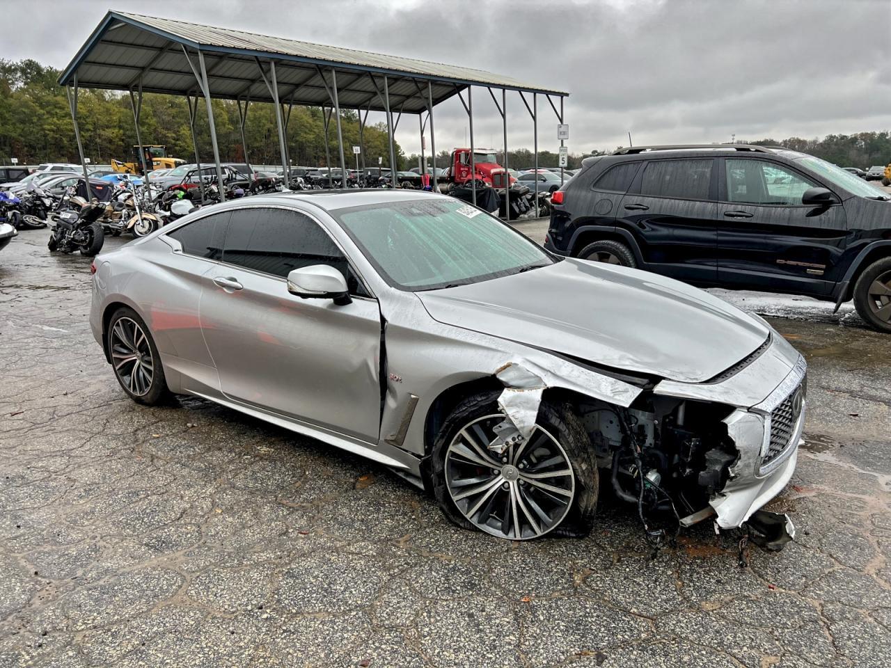 2018 Infiniti Q60 Luxe 300 - zdjęcie 4