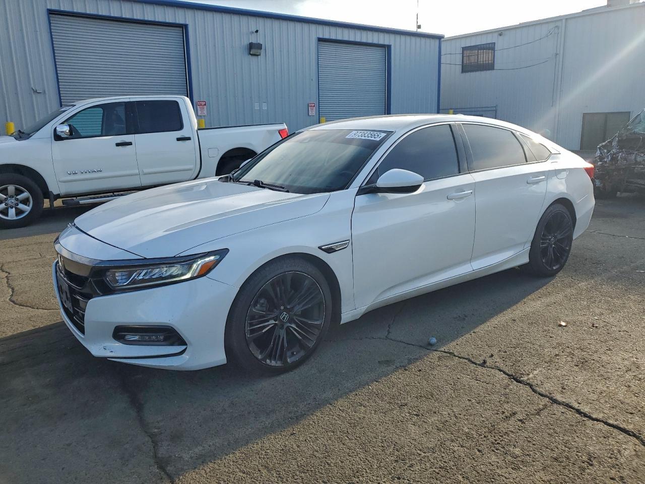 2018 Honda Accord Sport - zdjęcie główne