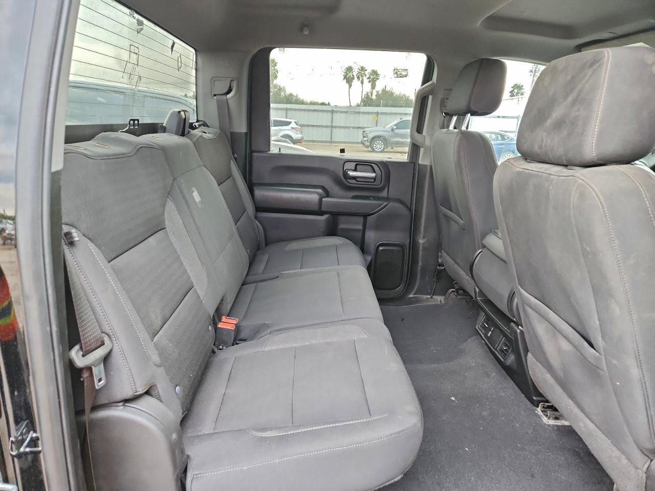 2024 Chevrolet Silverado K2500 Custom - zdjęcie 10