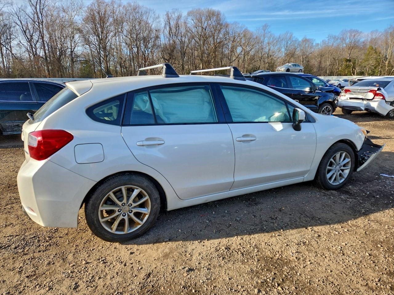 2014 Subaru Impreza Premium - zdjęcie 3