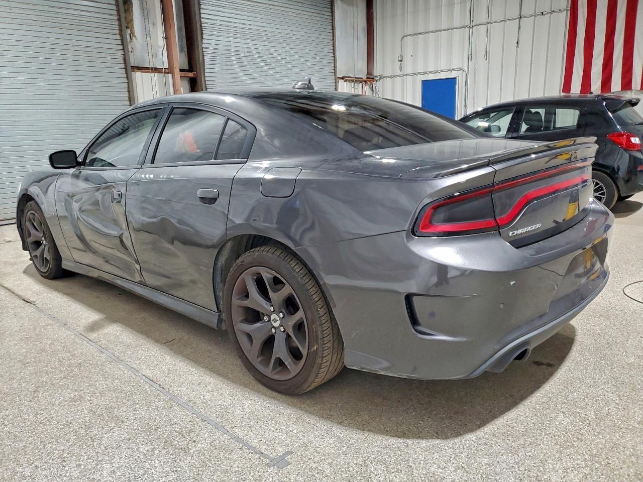 2018 Dodge Charger R/T - zdjęcie 2