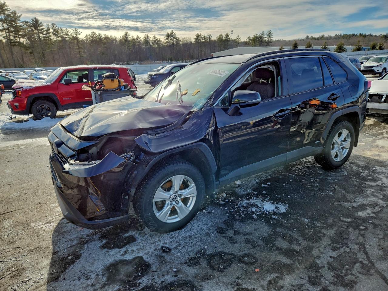 2020 Toyota Rav4 Xle - zdjęcie główne