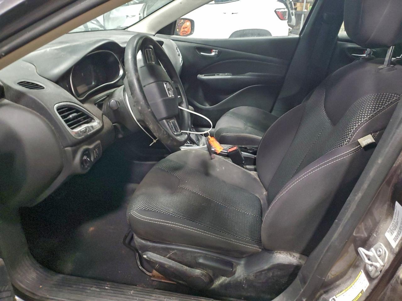 2015 Dodge Dart Sxt - zdjęcie 7