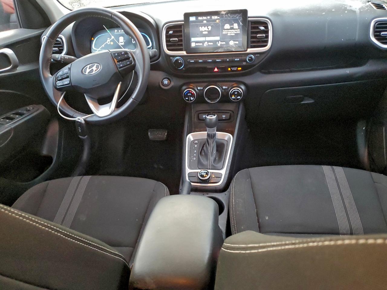 2024 Hyundai Venue Sel - zdjęcie 8