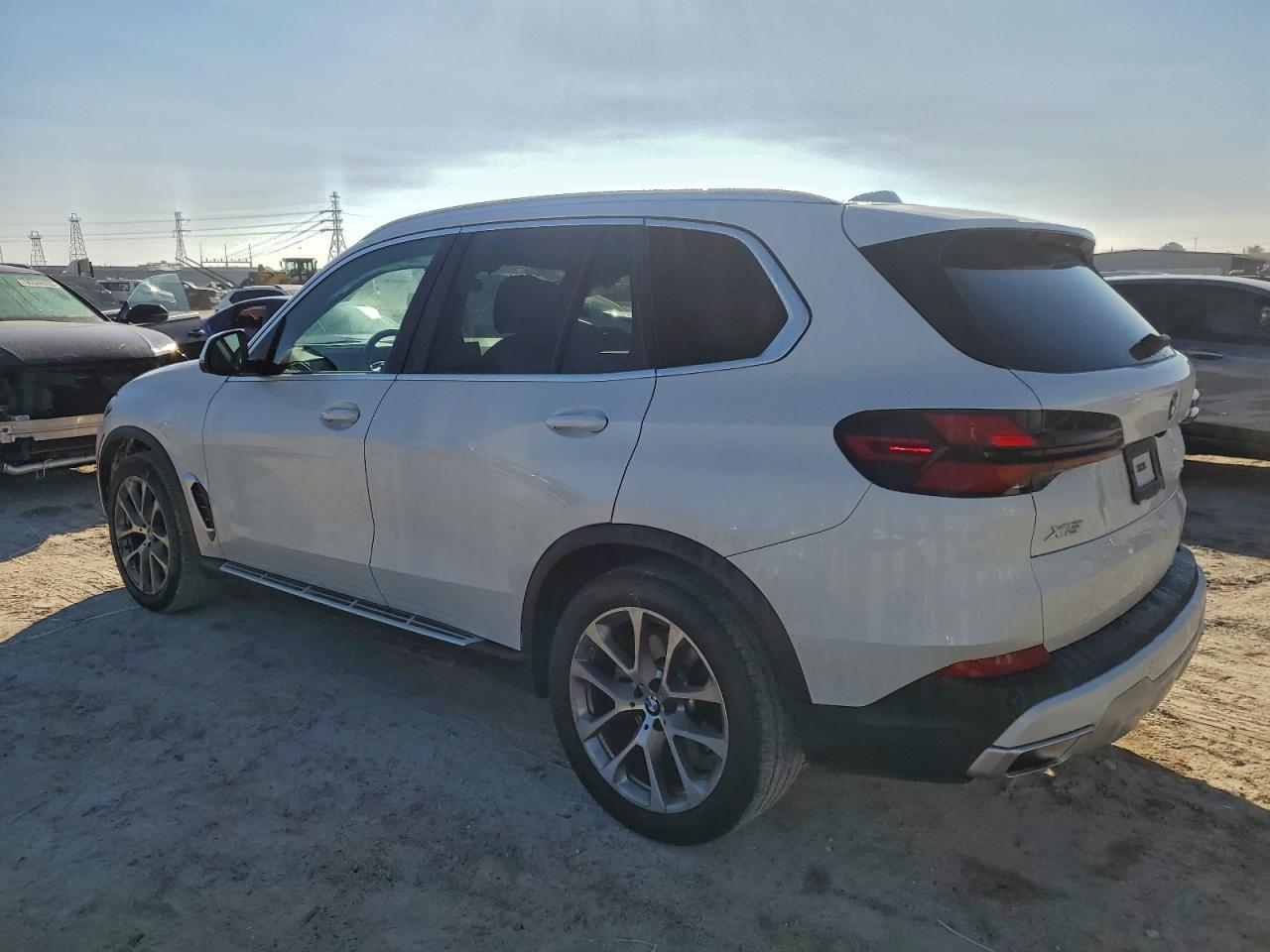 2024 BMW X5 xDrive40I - zdjęcie 2