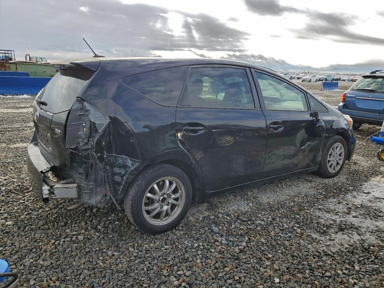 2014 Toyota Prius V - zdjęcie 3
