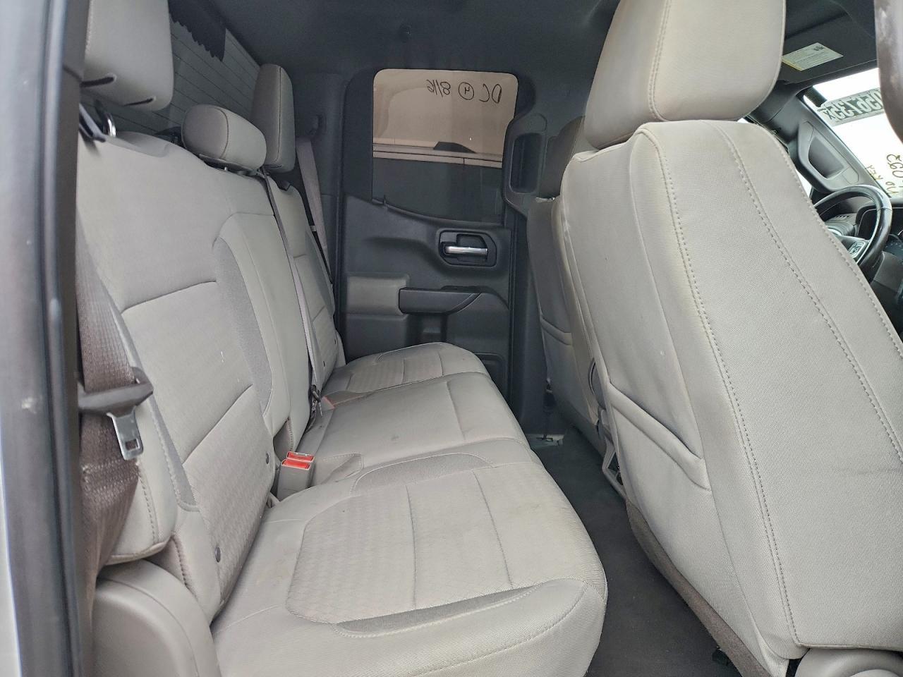 2019 Chevrolet Silverado K1500 Lt - zdjęcie 10