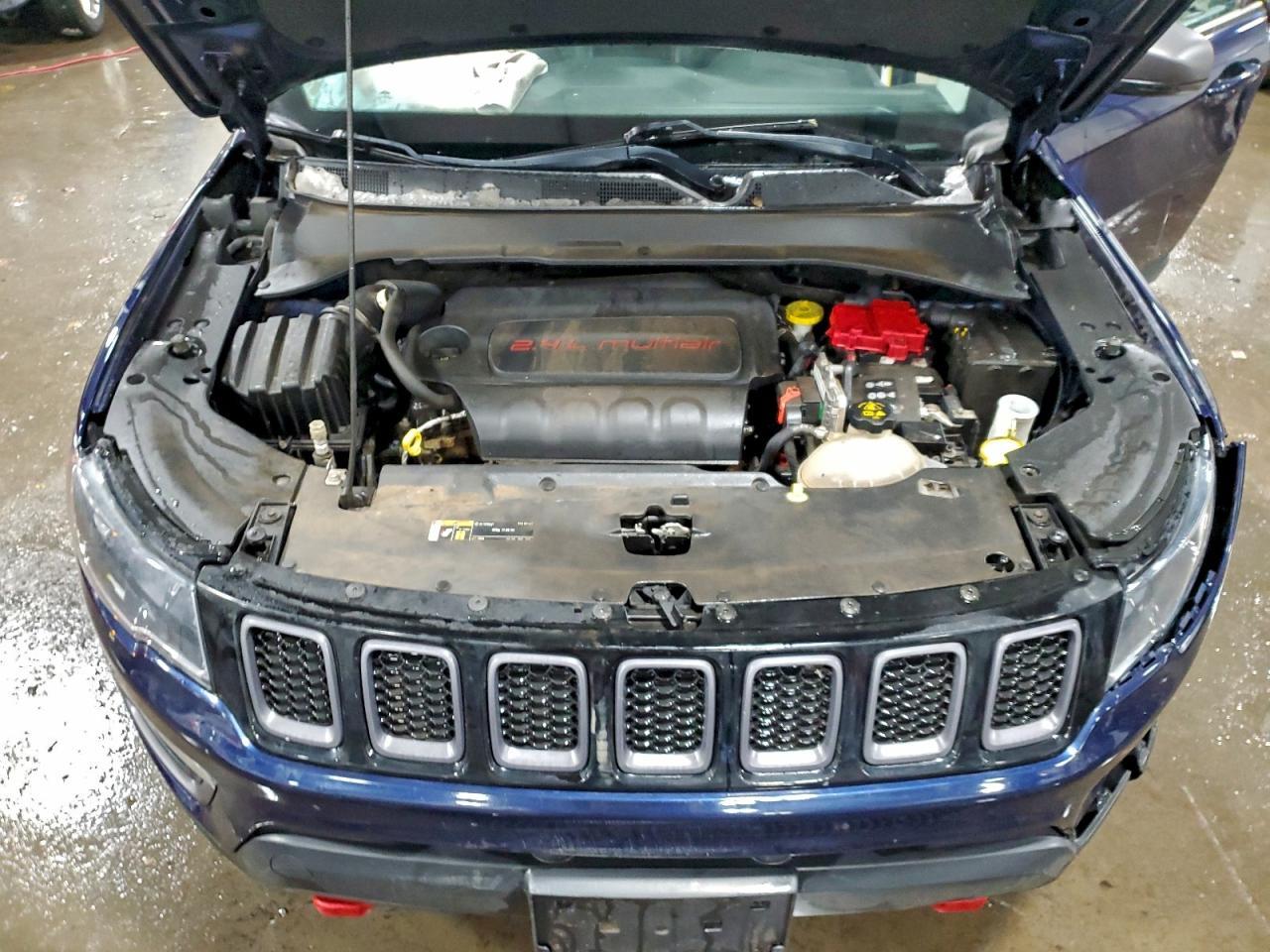 2019 Jeep Compass Trailhawk - zdjęcie 12