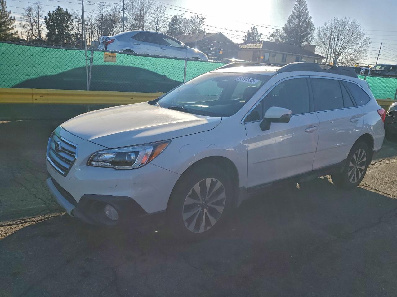 2015 Subaru Outback 3.6R Limited - zdjęcie główne