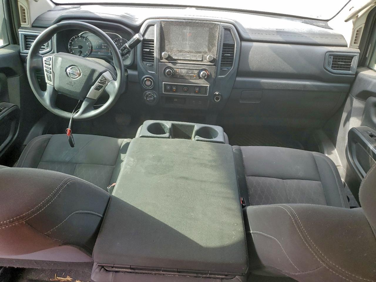 2022 Nissan Titan Xd S - zdjęcie 8