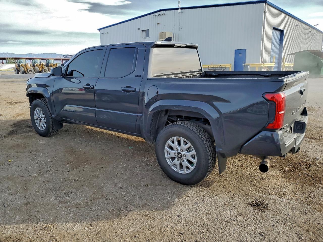 2024 Toyota Tacoma Double Cab - zdjęcie 2
