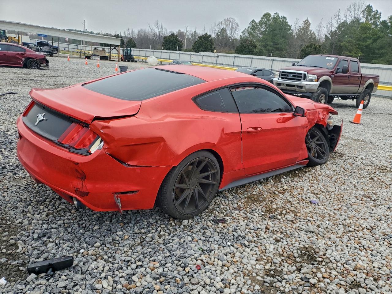 2017 Ford Mustang - zdjęcie 3