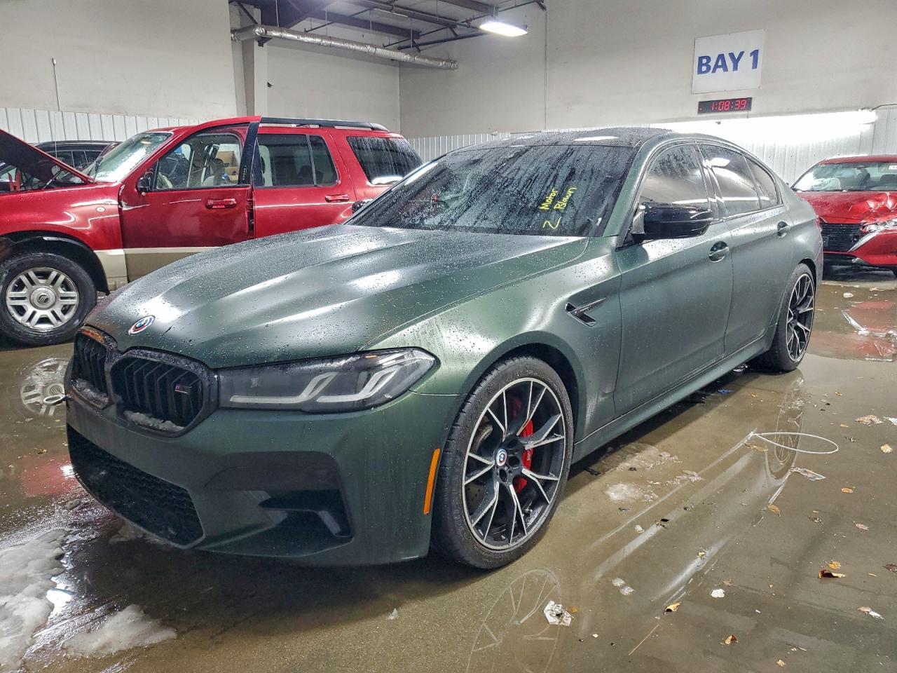 2023 BMW M5 - zdjęcie główne