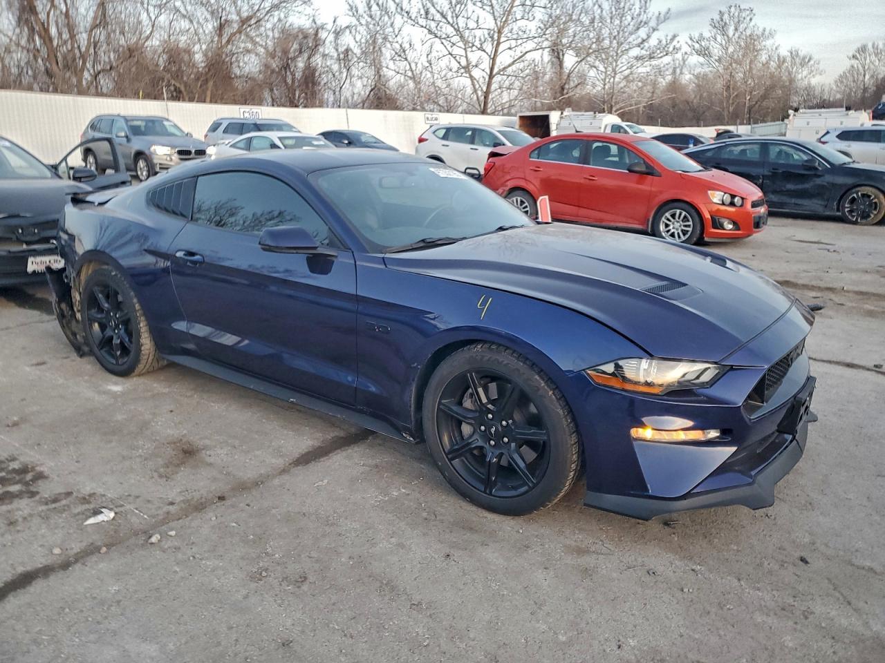 2020 Ford Mustang Gt - zdjęcie 4