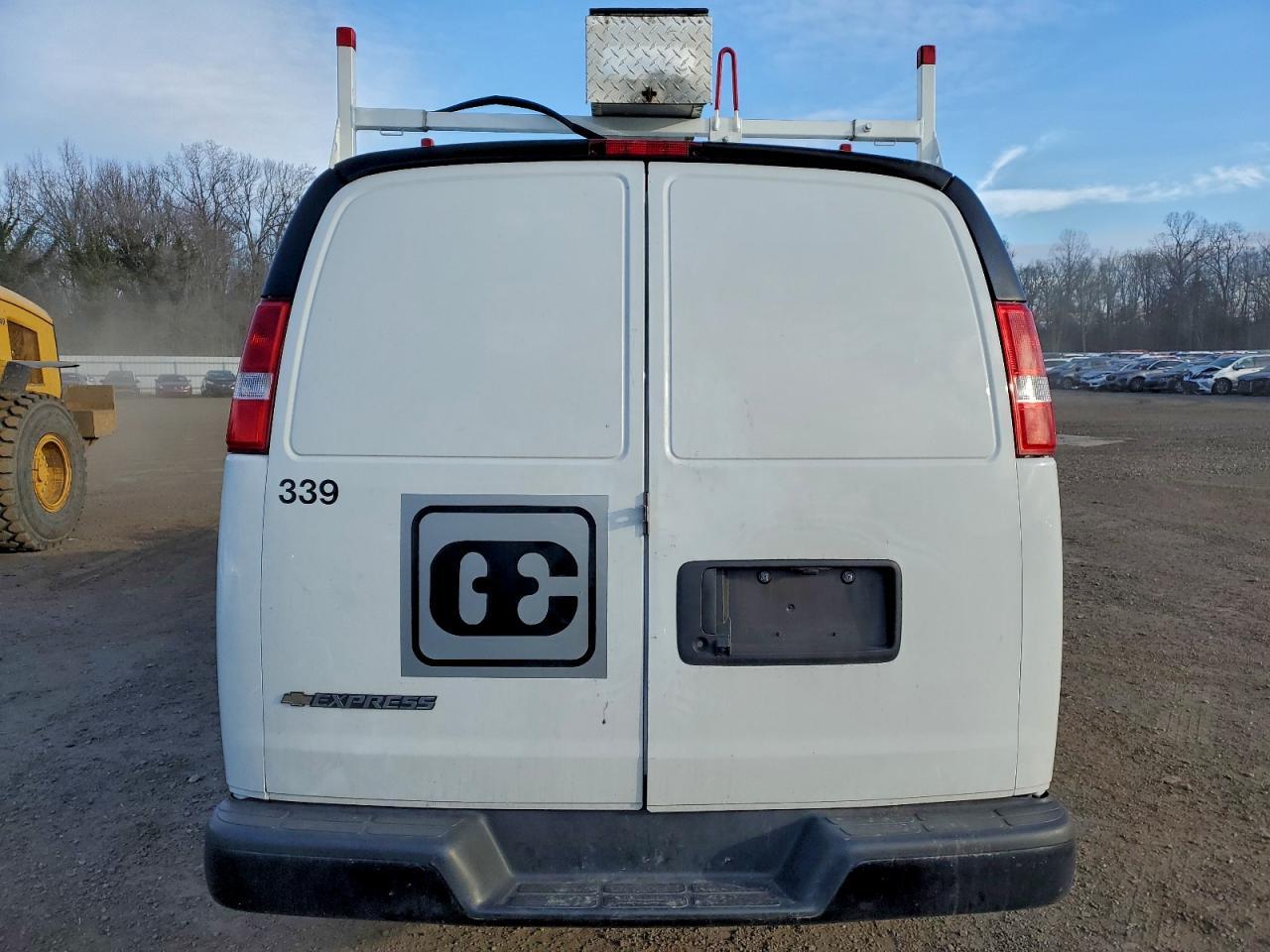 2025 Chevrolet Express G3500 - zdjęcie 6