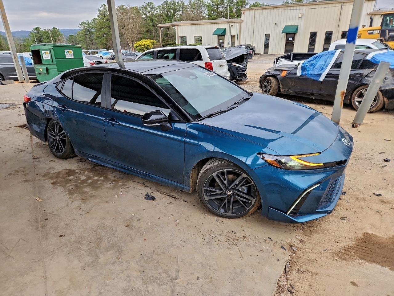 2025 Toyota Camry Xse - zdjęcie 4