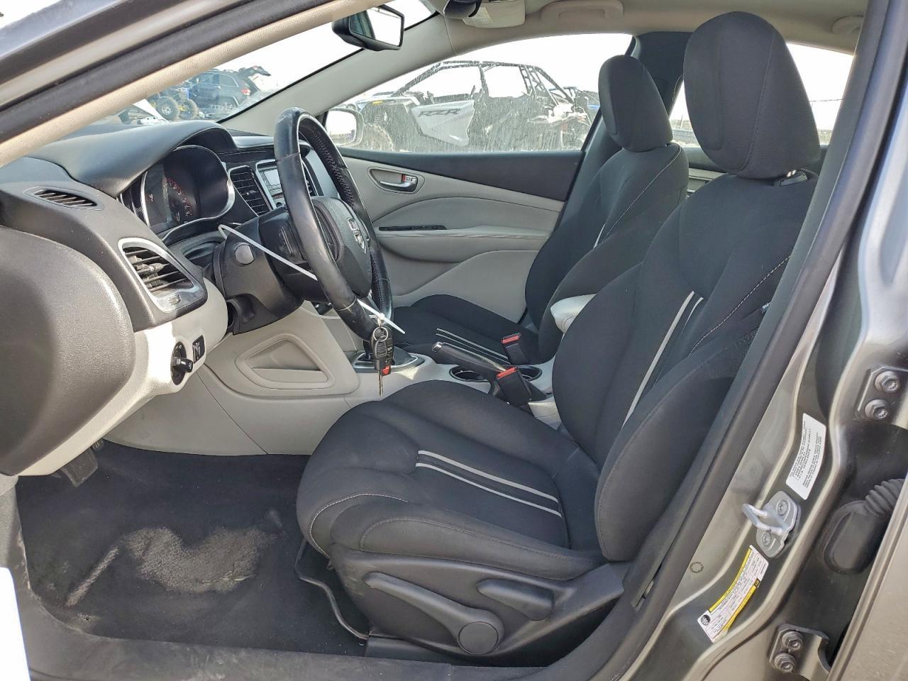 2013 Dodge Dart Sxt - zdjęcie 7