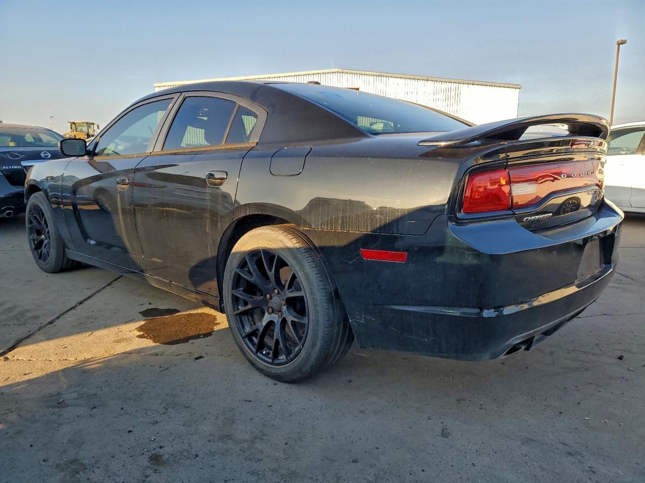 2013 Dodge Charger Sxt - zdjęcie 2