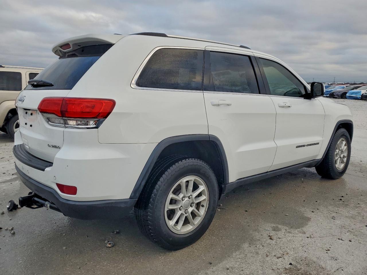 2019 Jeep Grand Cherokee Laredo - zdjęcie 3