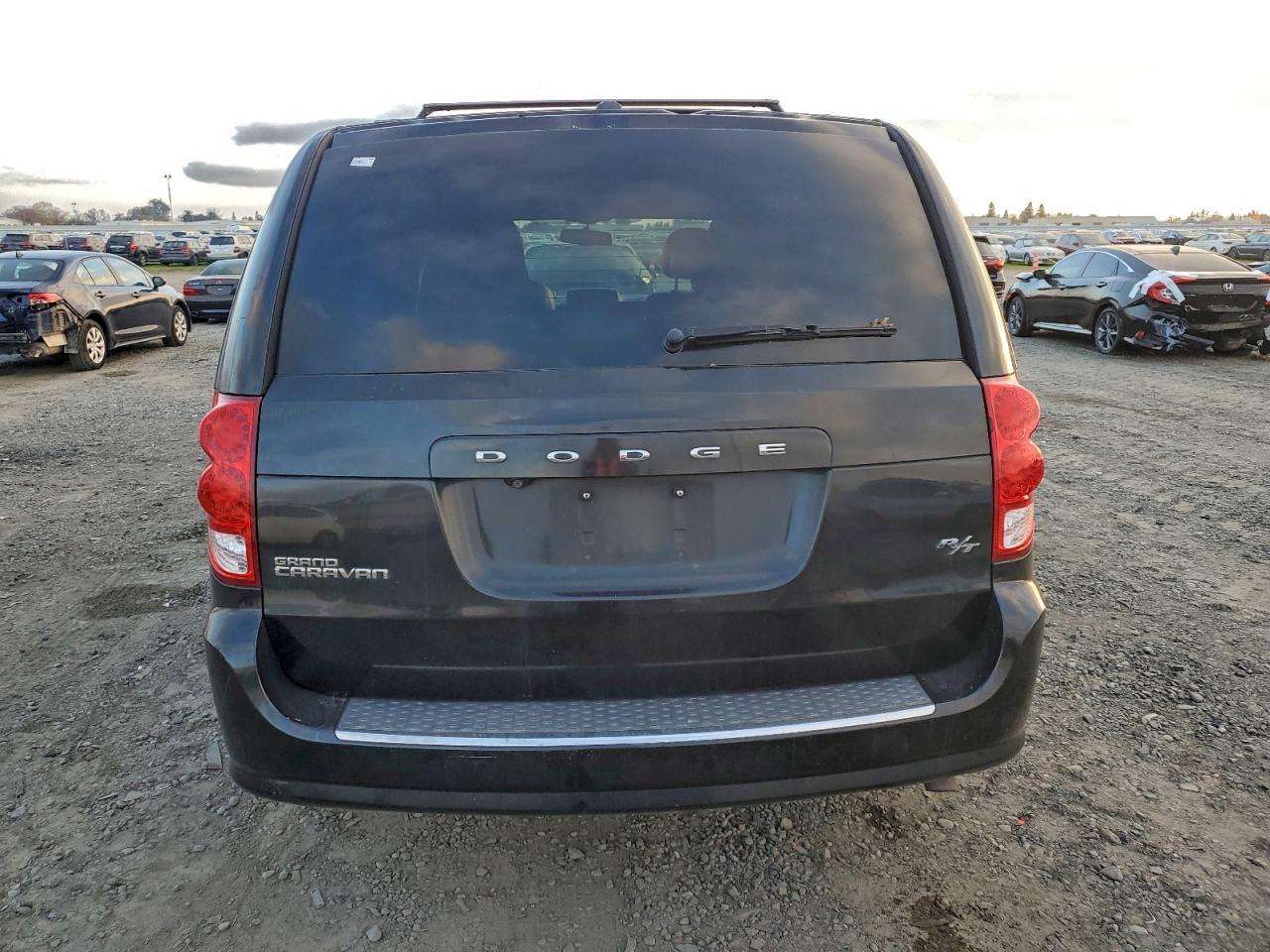 2015 Dodge Grand Caravan R/T - zdjęcie 6