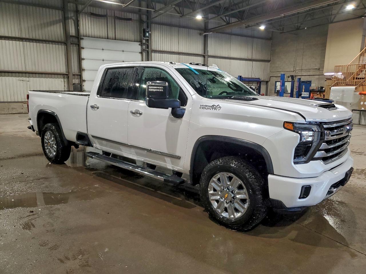 2025 Chevrolet Silverado K3500 High Country - zdjęcie 4