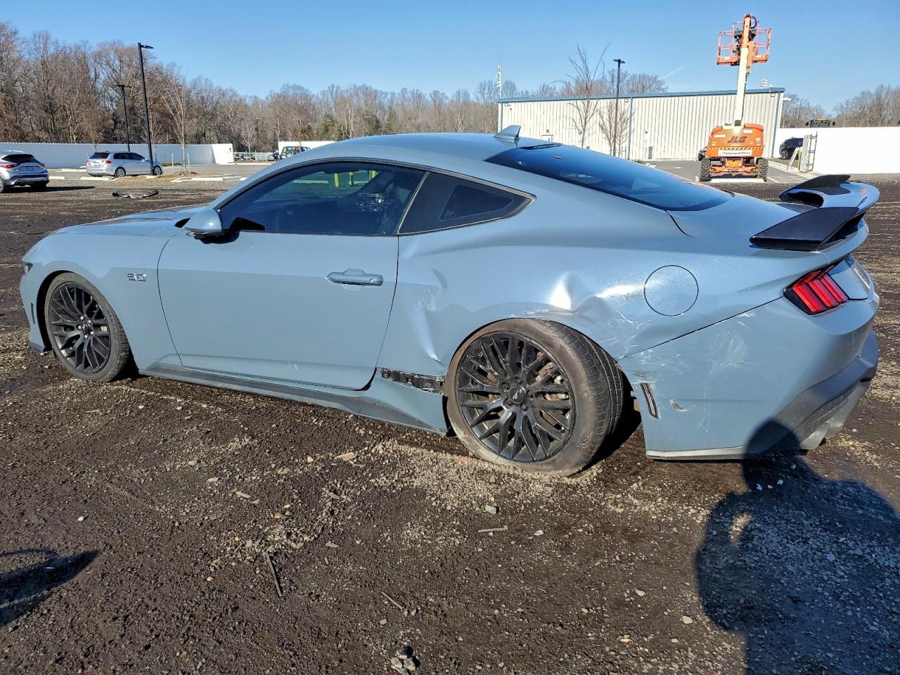 2024 Ford Mustang Gt - zdjęcie 2