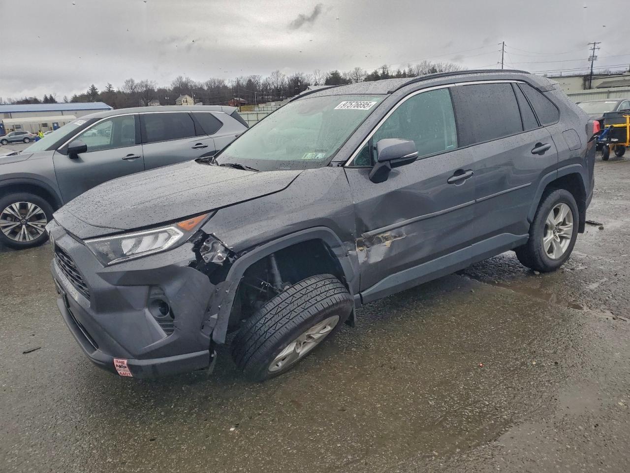 2021 Toyota Rav4 Xle - zdjęcie główne