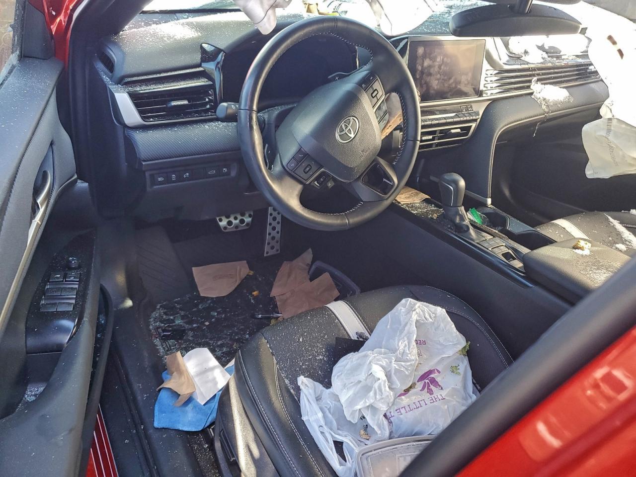 2025 Toyota Camry Xse - zdjęcie 8