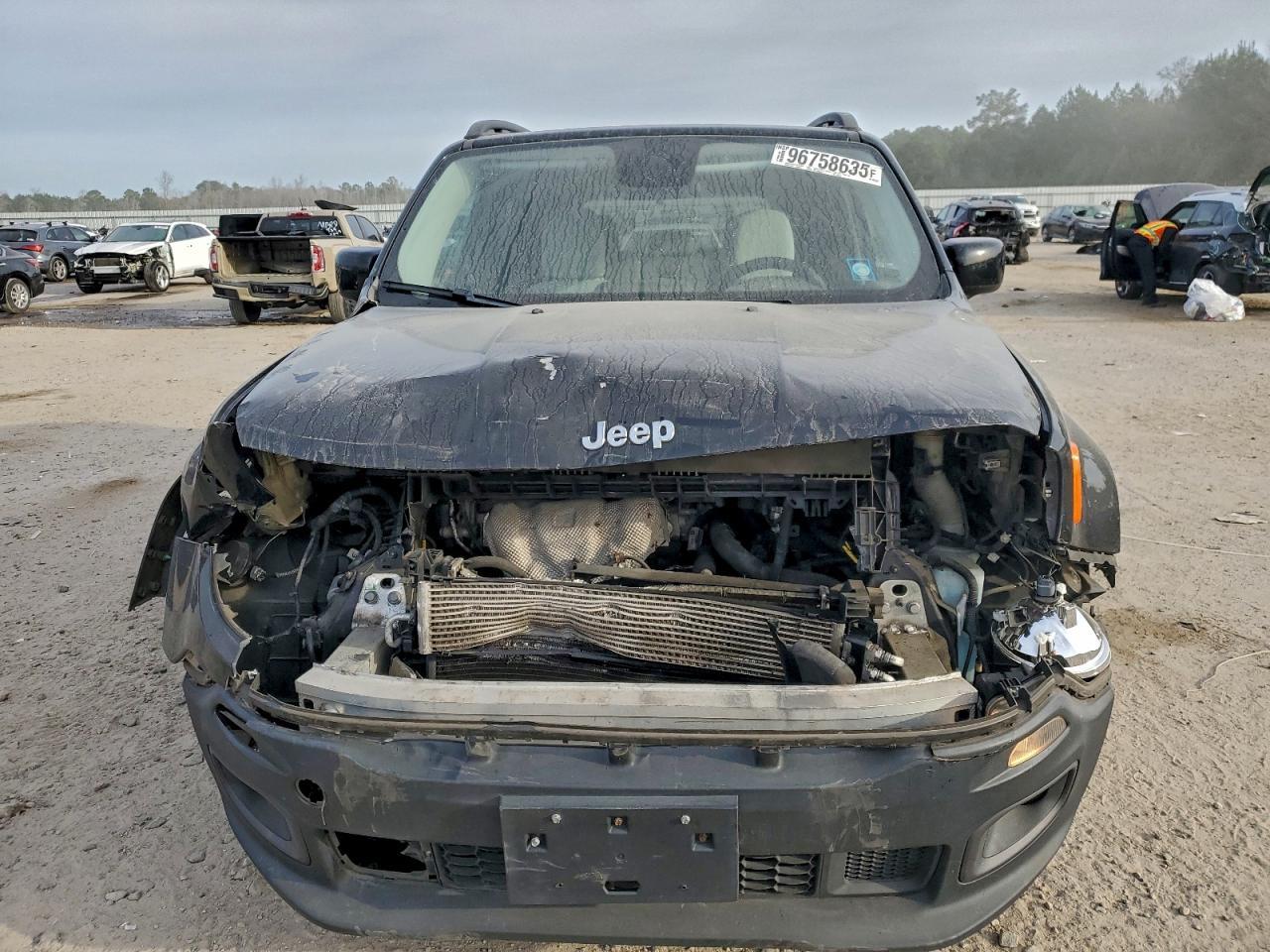 2016 Jeep Renegade Latitude - zdjęcie 5
