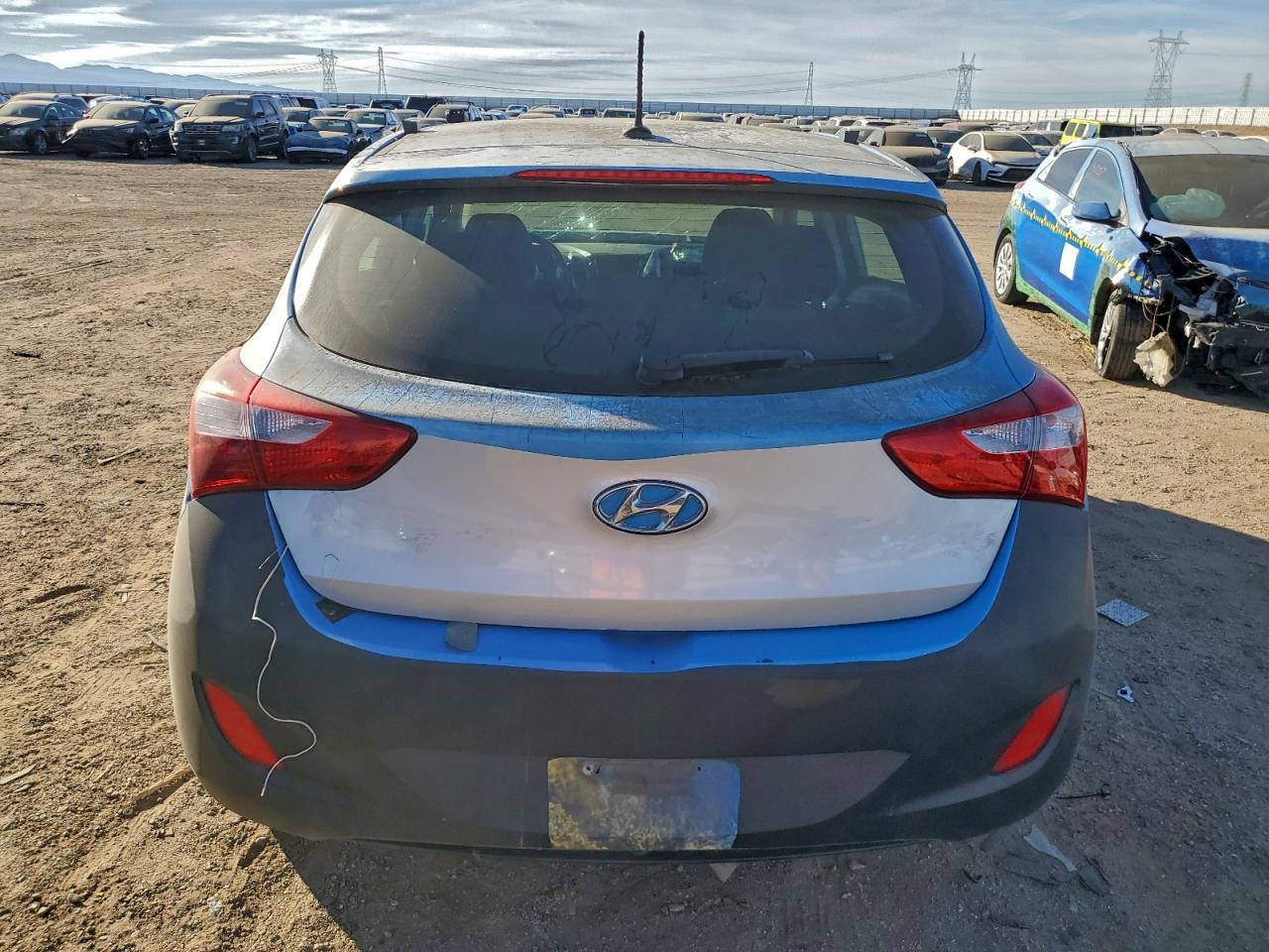 2016 Hyundai Elantra Gt - zdjęcie 6