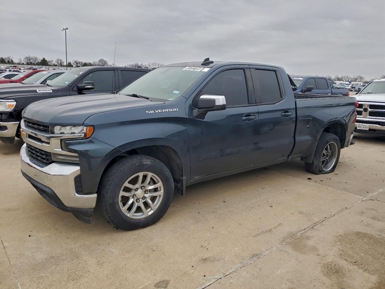 2020 Chevrolet Silverado C1500 Lt - zdjęcie główne