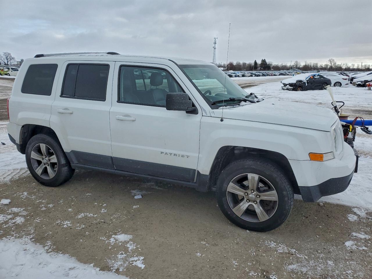 2016 Jeep Patriot - zdjęcie 4