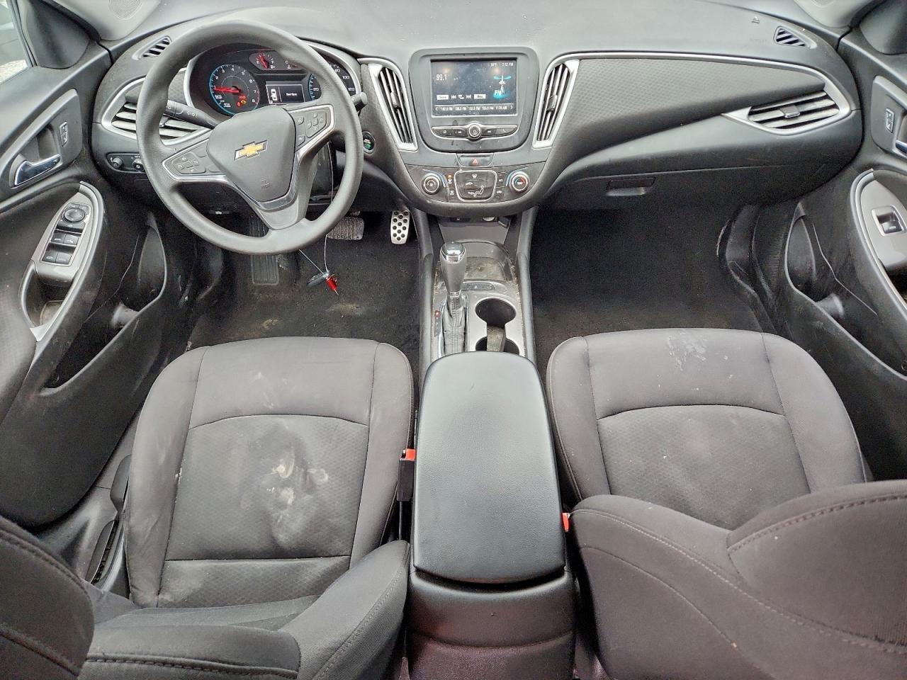 2017 Chevrolet Malibu Ls - zdjęcie 8