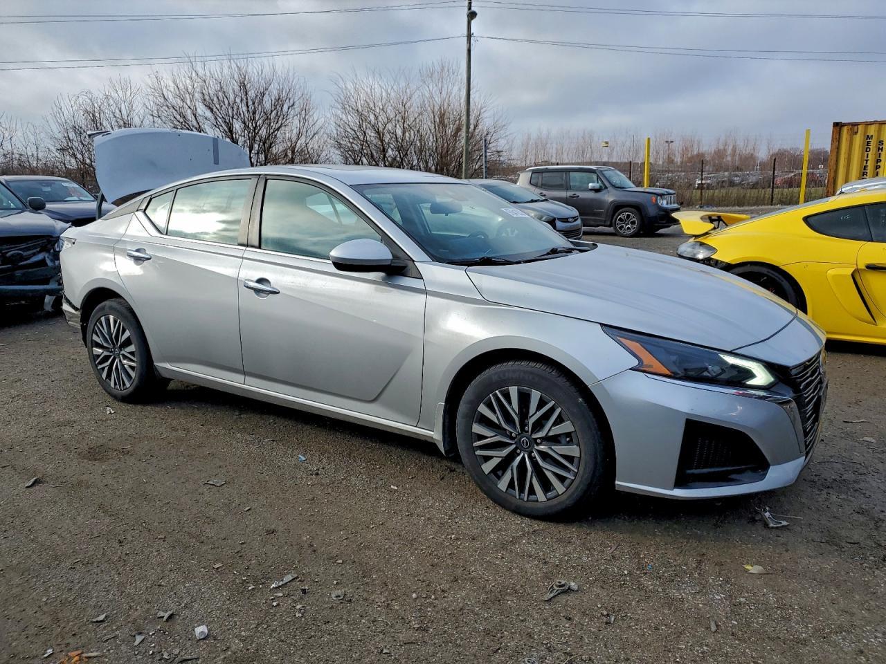 2023 Nissan Altima Sv - zdjęcie 4