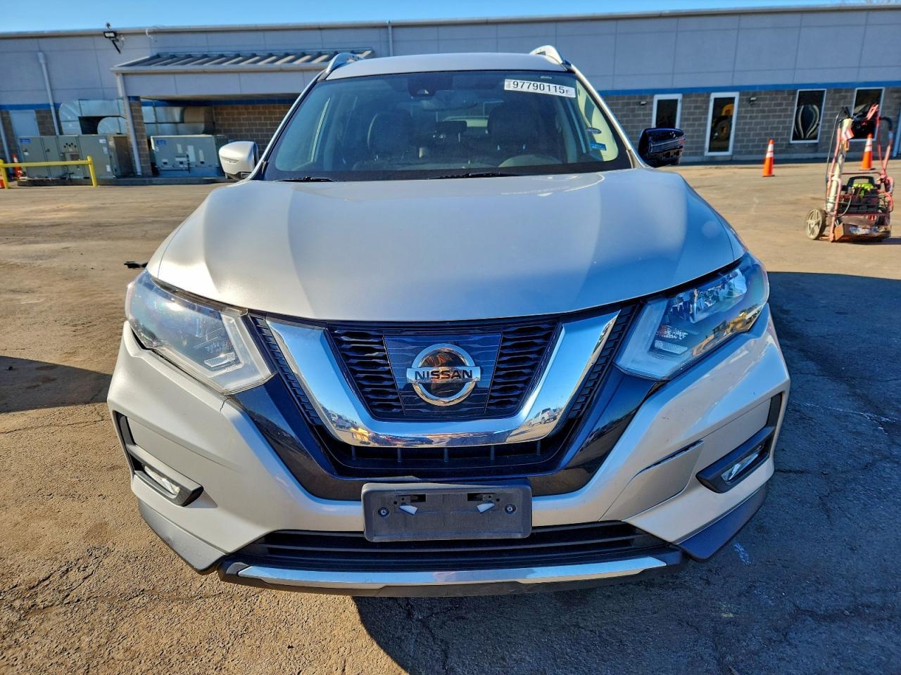 2017 Nissan Rogue S - zdjęcie 5