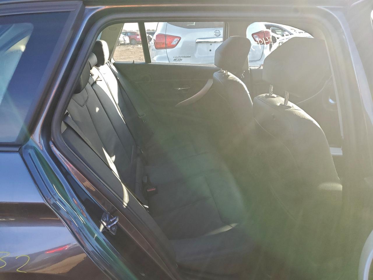 2014 BMW 328 D xDrive - zdjęcie 11