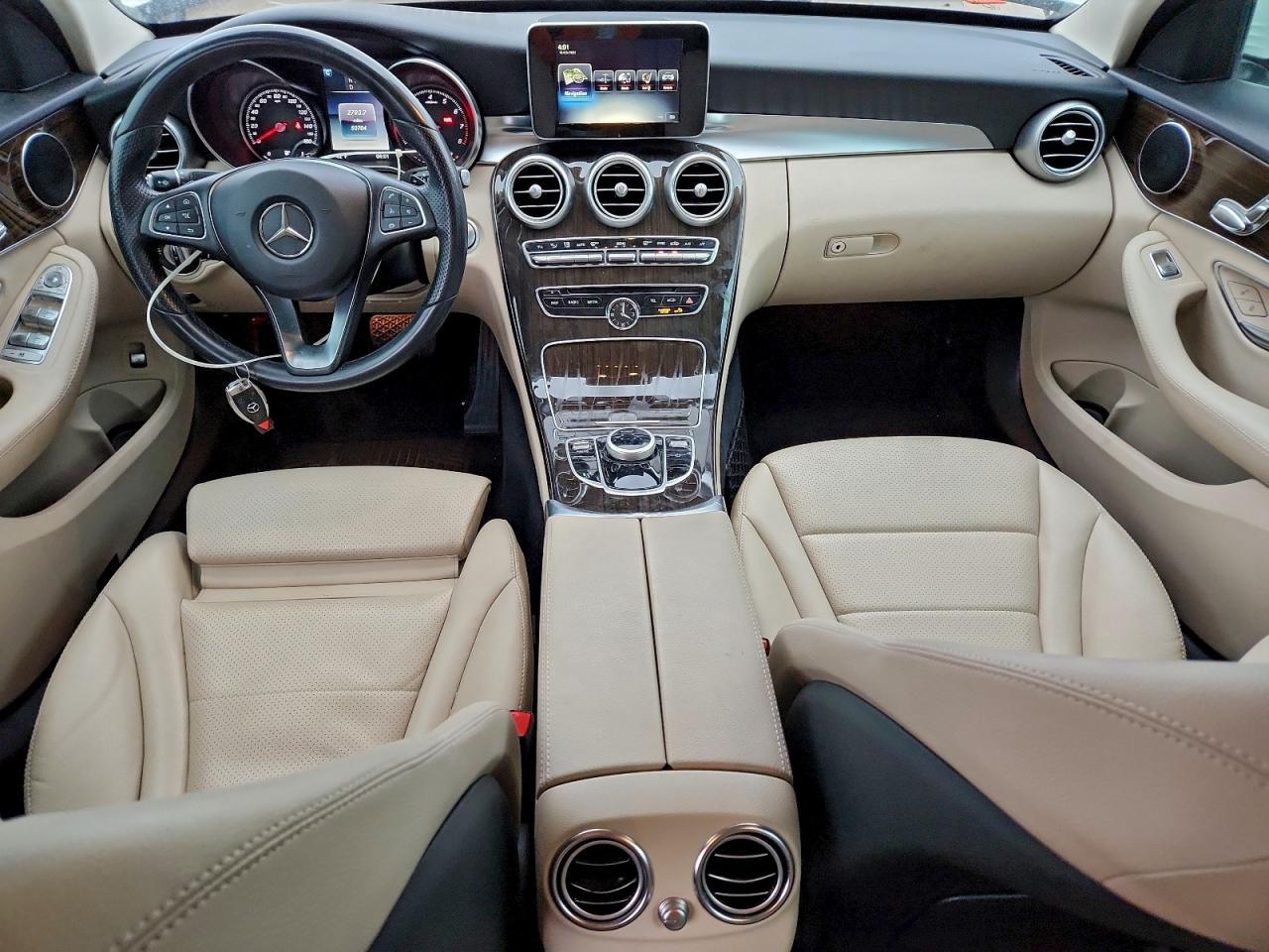 2017 Mercedes-Benz C 300 - zdjęcie 8