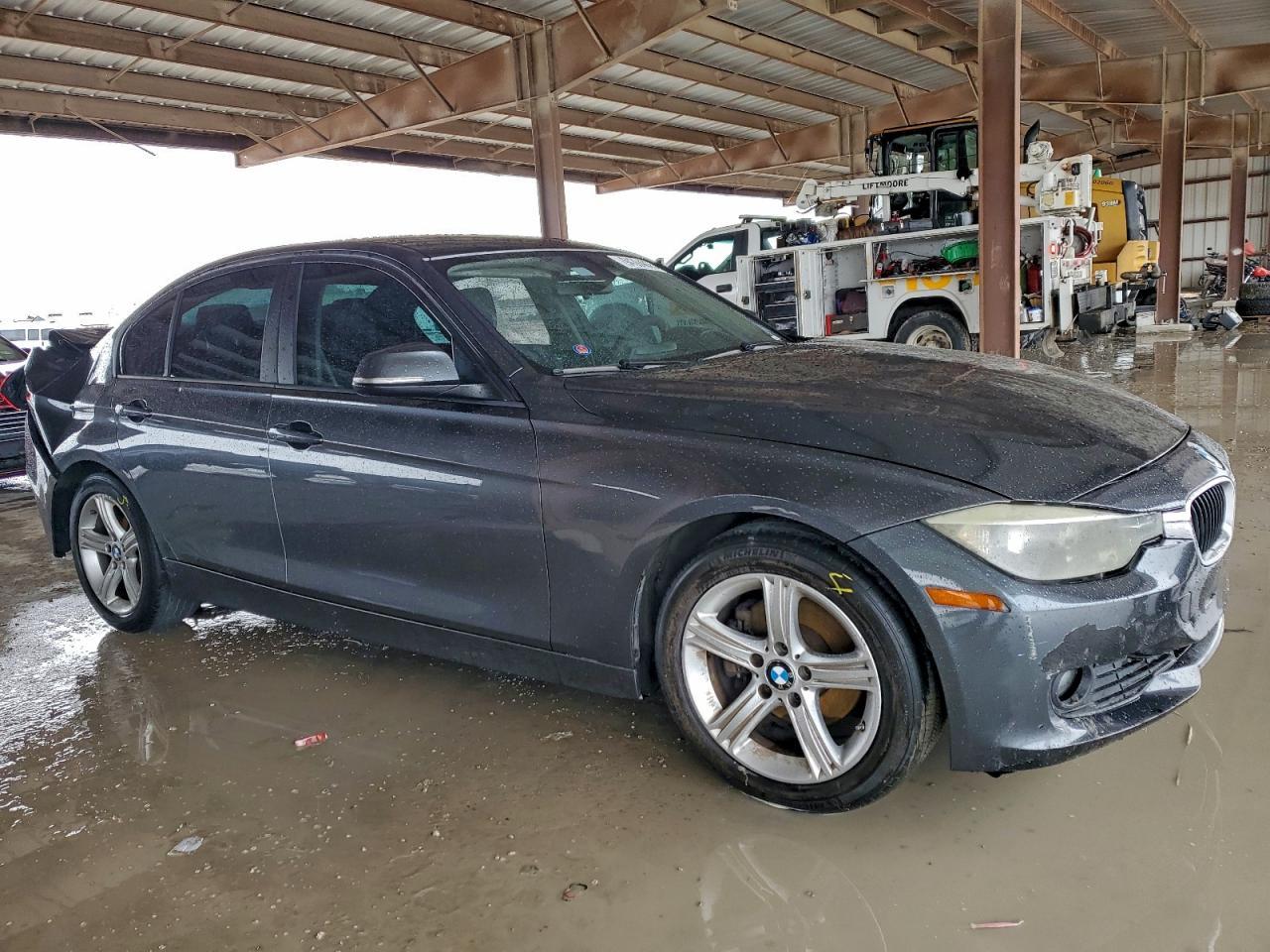 2015 BMW 320 I - zdjęcie 4