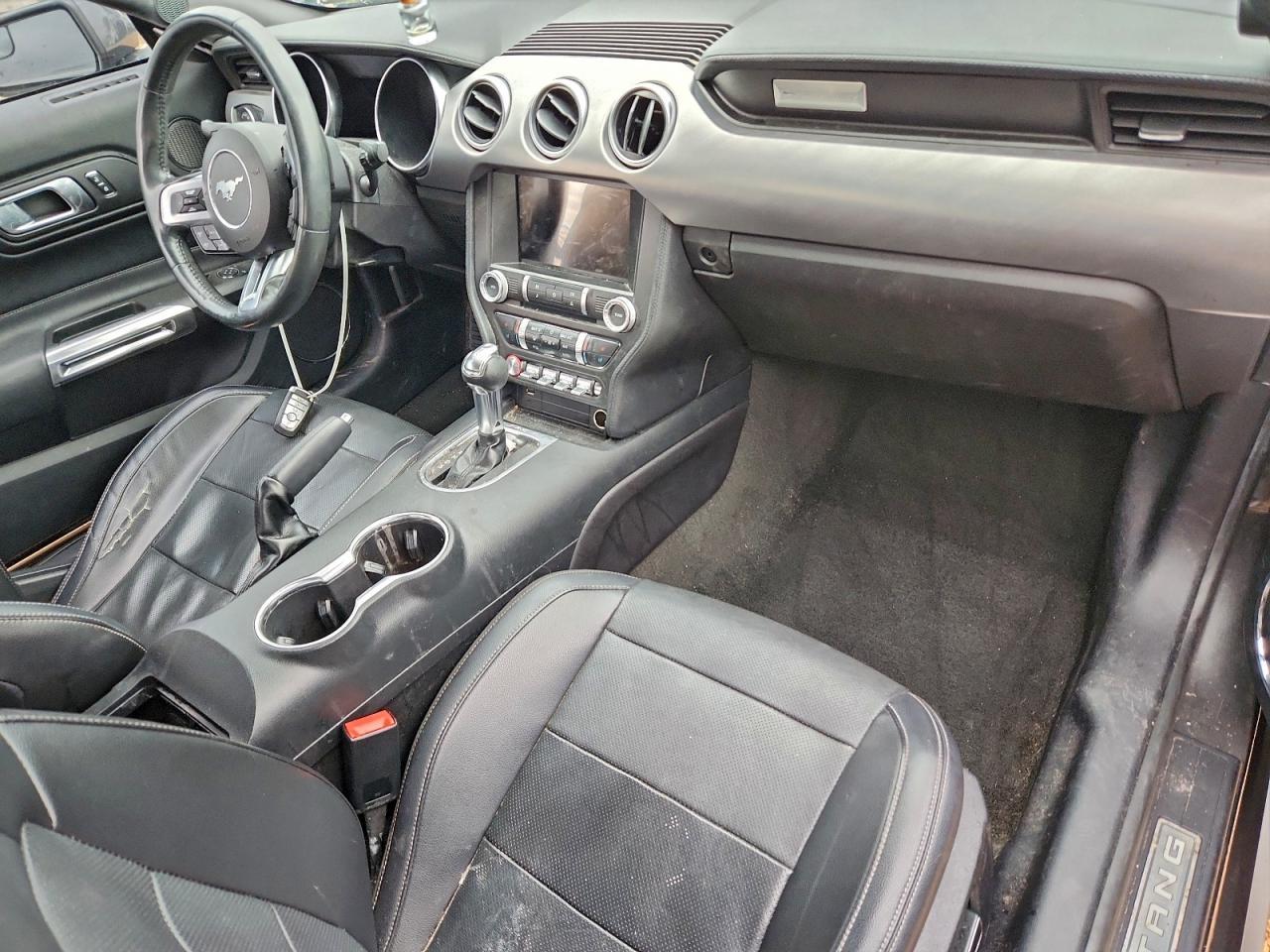 2018 Ford Mustang - zdjęcie 8