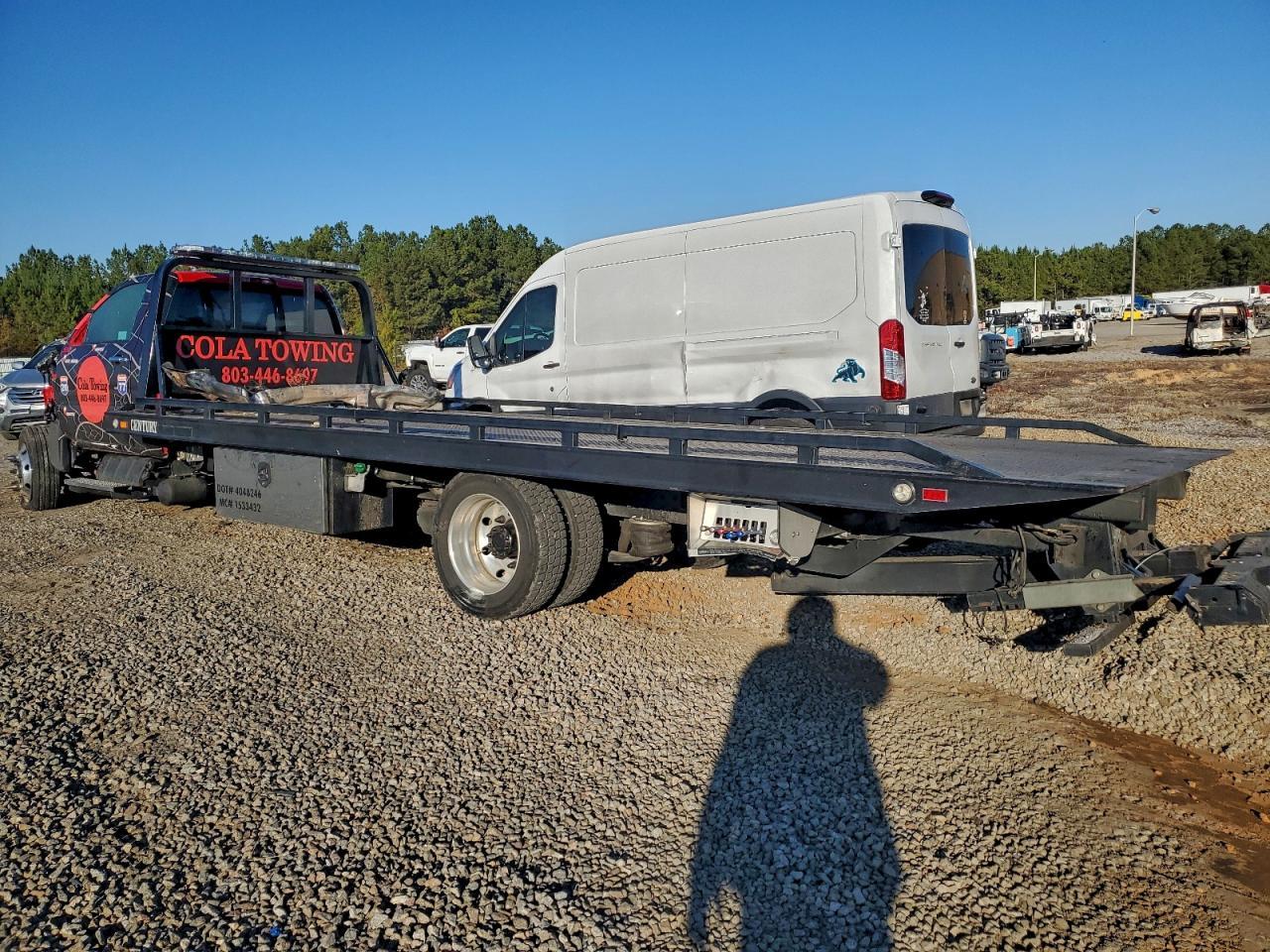 2022 Chevrolet Silverado Medium Duty - zdjęcie 2