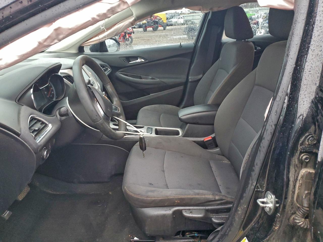 2018 Chevrolet Cruze Ls - zdjęcie 7