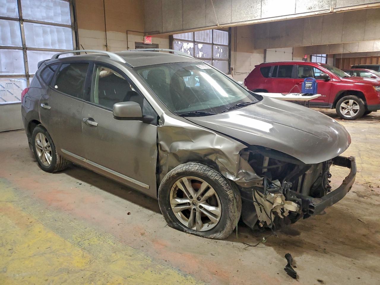 2013 Nissan Rogue S - zdjęcie 4