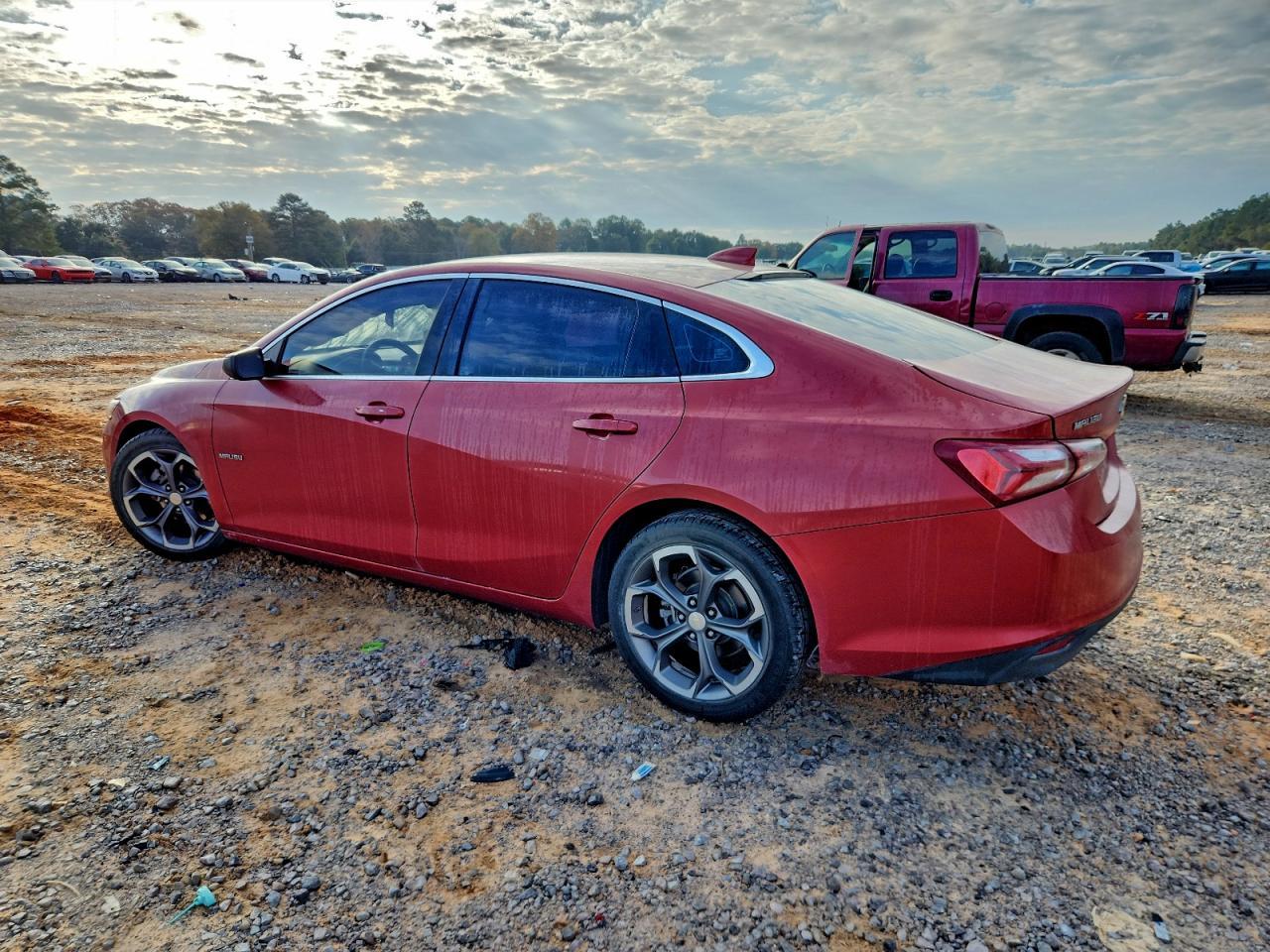 2021 Chevrolet Malibu Lt - zdjęcie 2
