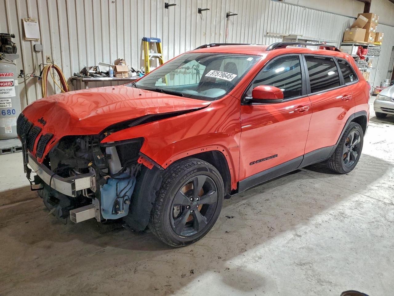 2021 Jeep Cherokee Latitude Plus - zdjęcie główne