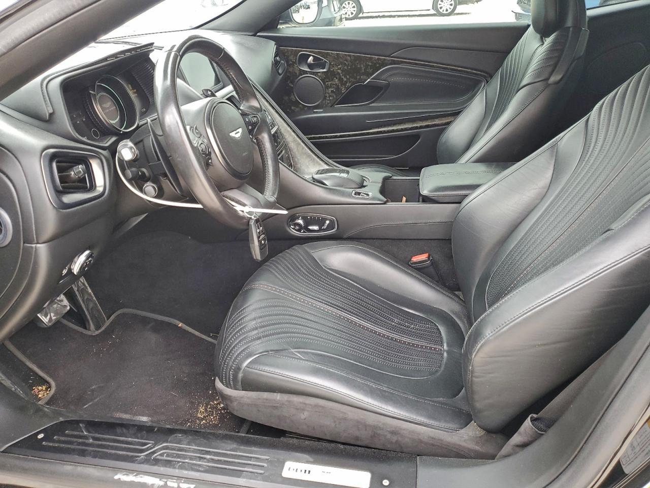 2019 Aston Martin Db11 - zdjęcie 7