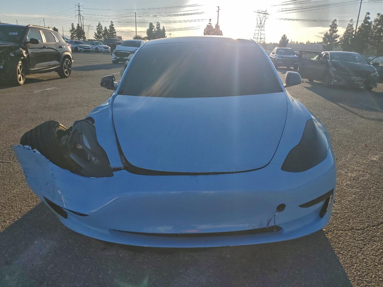 2021 Tesla Model 3 - zdjęcie 5